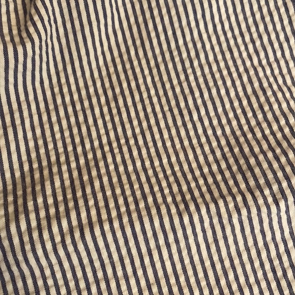 Boys Brooks Brothers shorts. - Picture 3 of 3